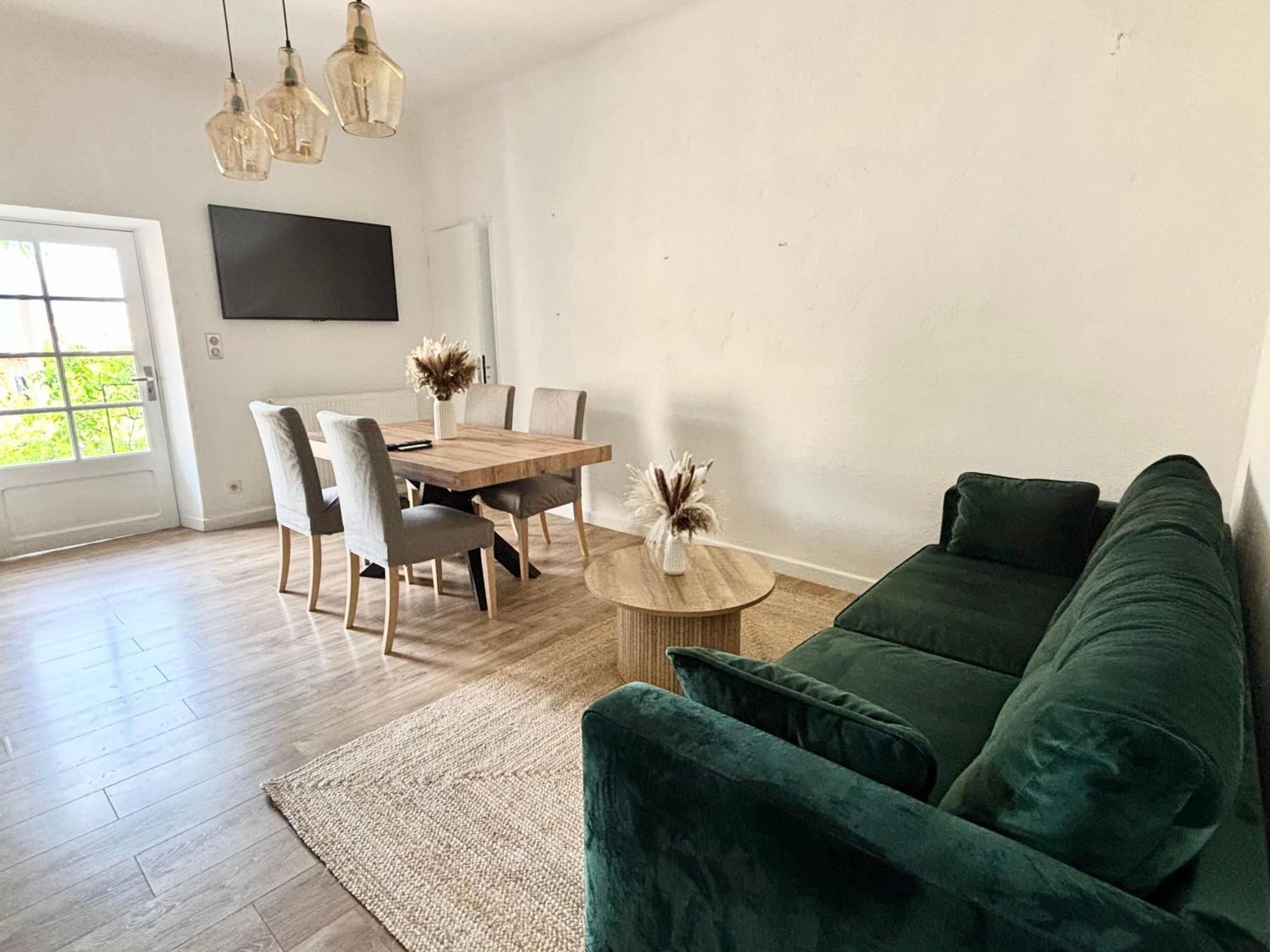 Appartement Eygalieres Avec Petit Jardin Eygalières Exterior foto